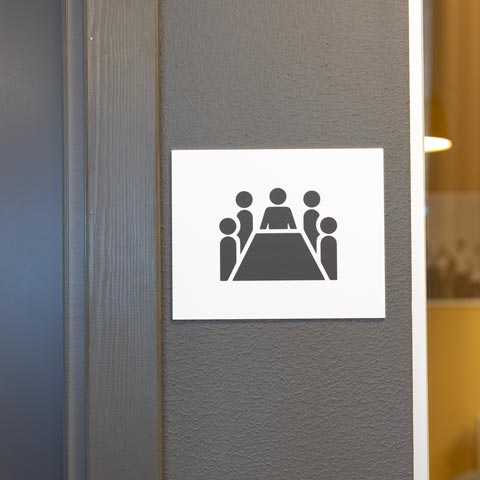 Aluminium signs