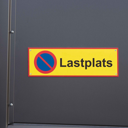Aluminiumskyltar, Fyrkantig Aluminium. Fästmetod: Skruv