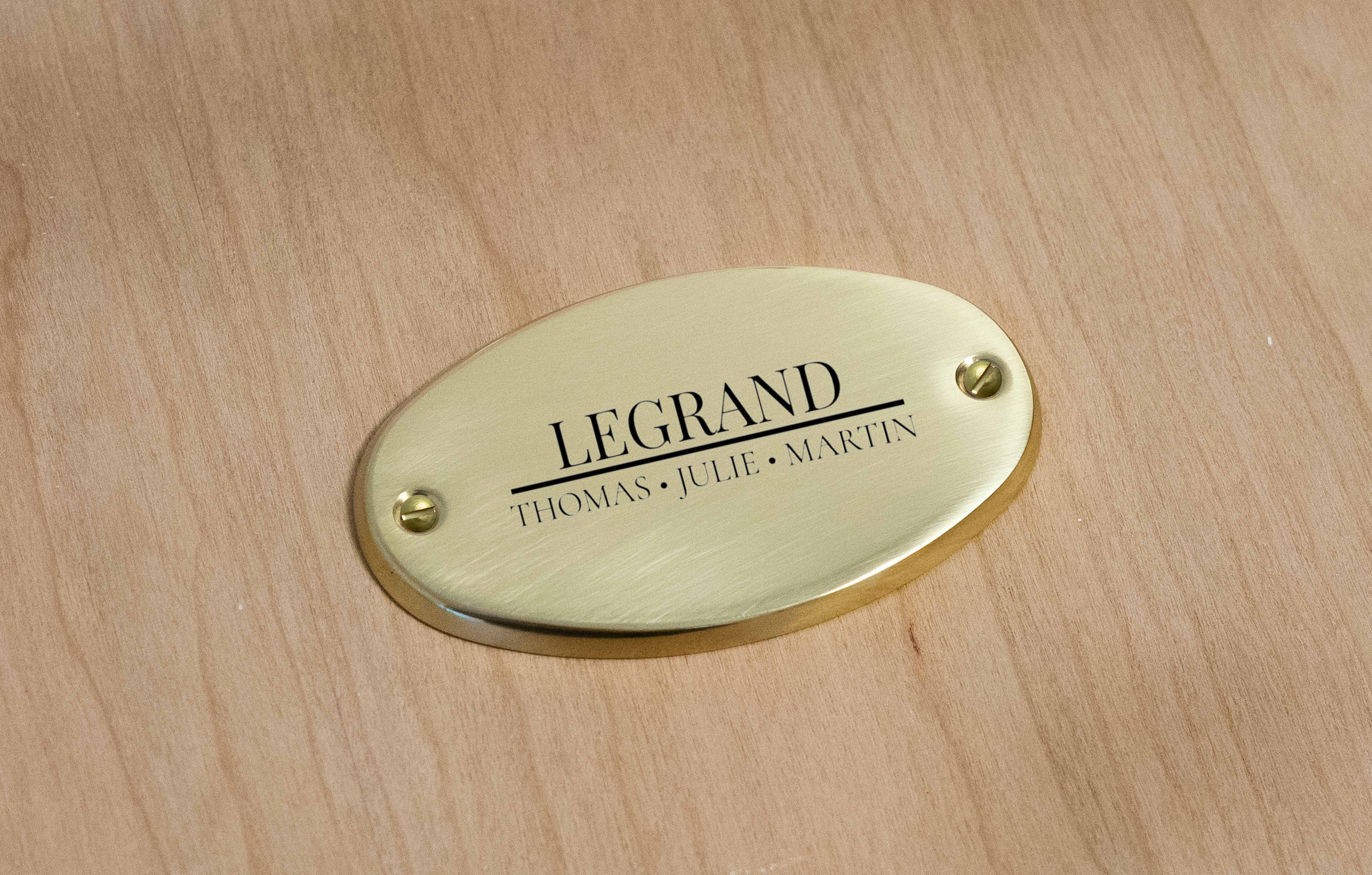 Plaque « Bienvenue » en laiton avec texte noir