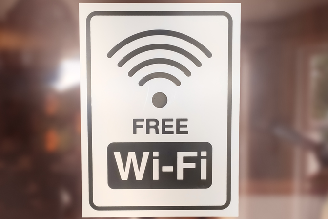 Hinweisschild Wifi