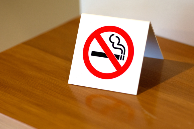 No smoking prohibition sign